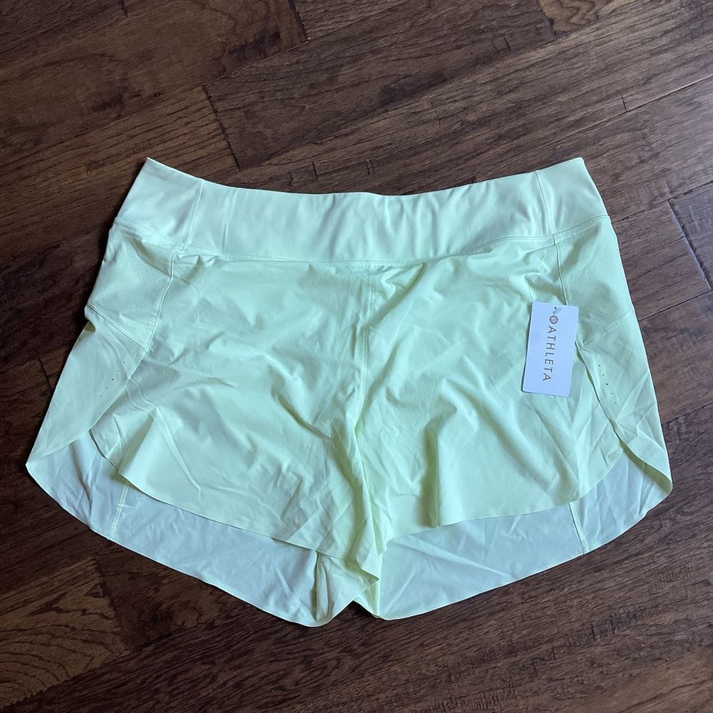 NWT Athleta Plus Sized Run with it shorts. 3X - Picture 1 of 6
